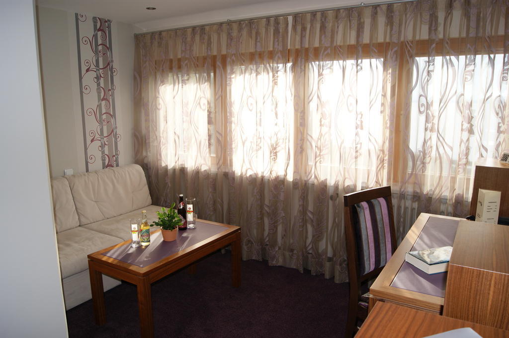 Hotel-Restaurant Schwedi Langenargen Room photo