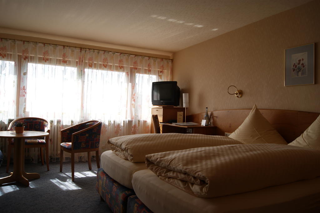 Hotel-Restaurant Schwedi Langenargen Room photo
